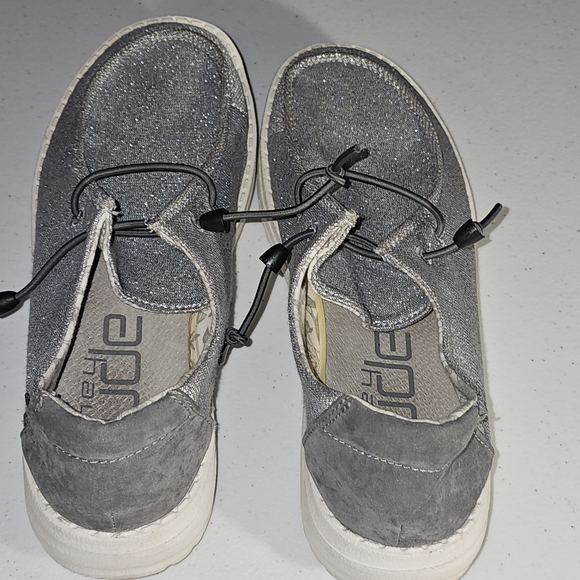 Hey Dude Wendy Stretch Sparkling Gray Size US6/ Euro 37 Comfy, Fun, Trendy VGUC - Picture 12 of 16